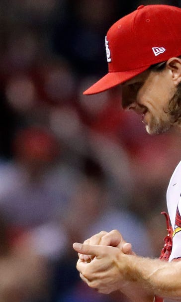 Cardinals can't complete huge comeback in 9-6 loss to Marlins